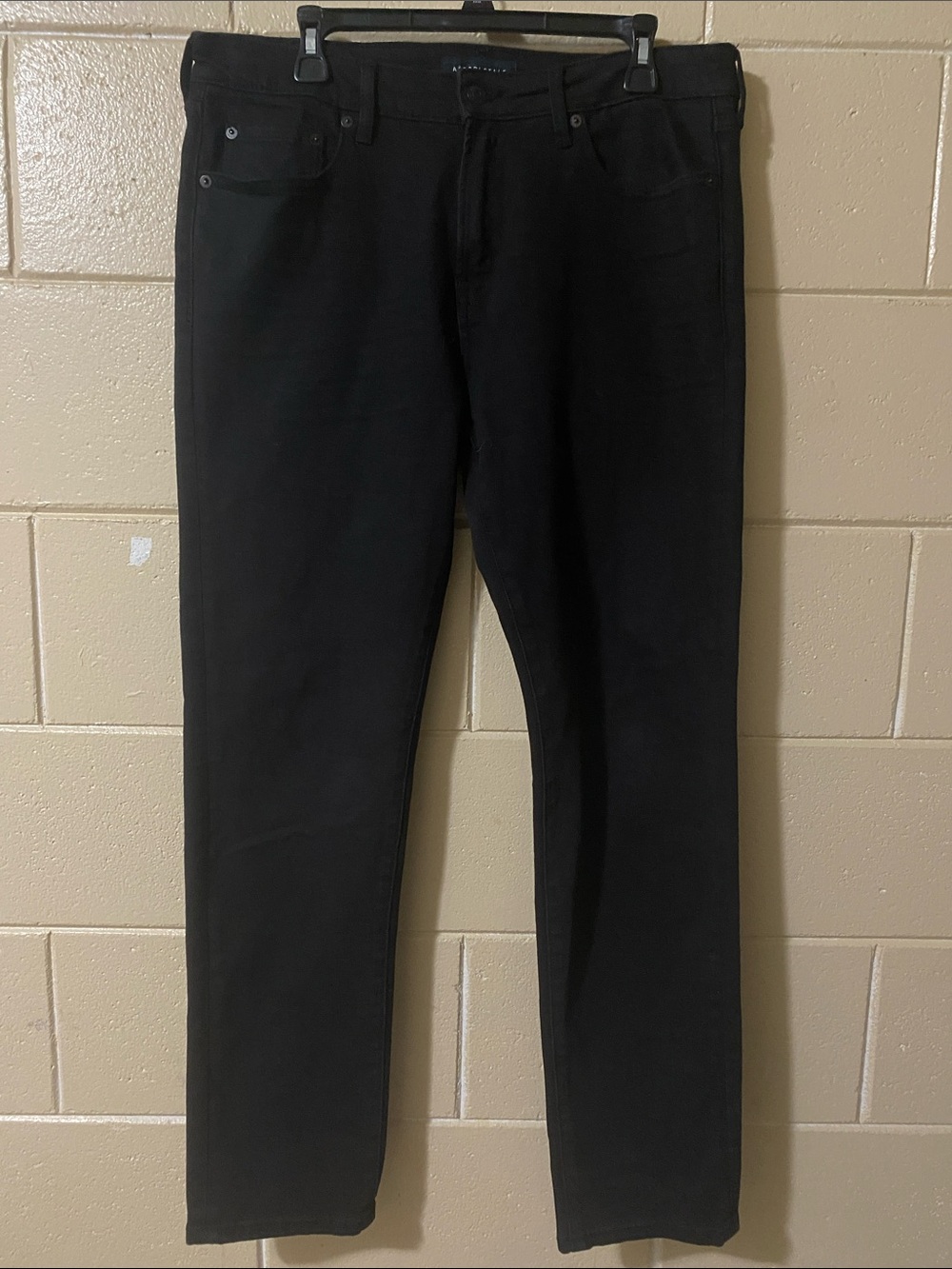 Aeropostale Men's Slim Black Jeans